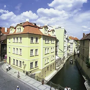 https://certovka-hotel.praguehotelsweb.com